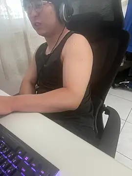 tw_boy520 在線直播表演