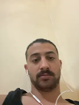 Show modela Hehjehjeqll na web-kameri