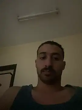 عرض كام Hehjehjeqll