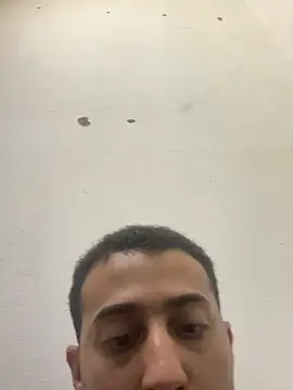 عرض كام Hehjehjeqll
