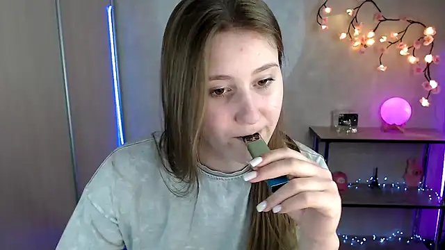 Milka_kamila's Webcam Show