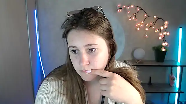 Онлайн чат XXX Milka_kamila