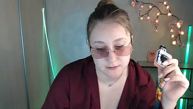 Milka_kamila Adlı Modelin Canlı XXX Sohbeti