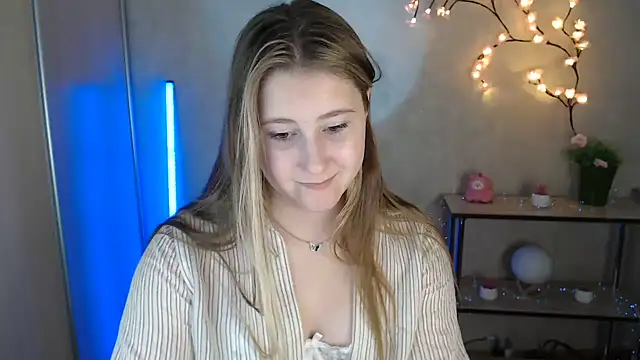 Milka_kamila live XXX chat