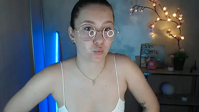 XXX chat uživo modela Milka_kamila
