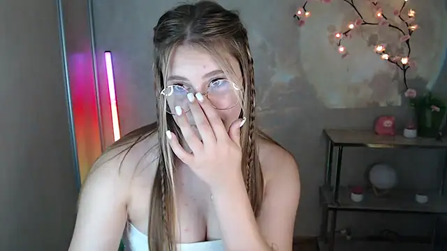 Milka_kamila XXX чат на живо