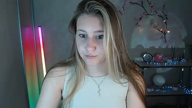 Milka_kamila Adlı Modelin Canlı XXX Sohbeti