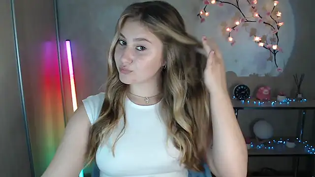 Milka_kamila Adlı Modelin Canlı XXX Sohbeti
