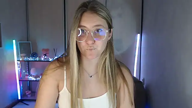 Milka_kamila Chat XXX live