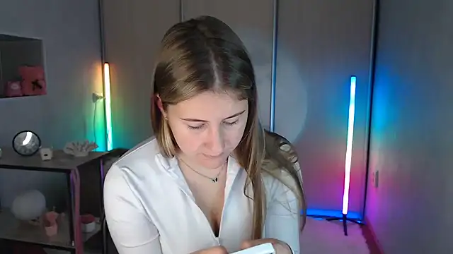 Milka_kamila 现场XXX聊天
