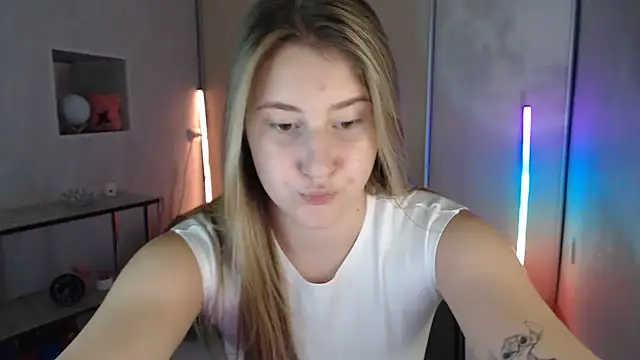Milka_kamila Chat XXX live