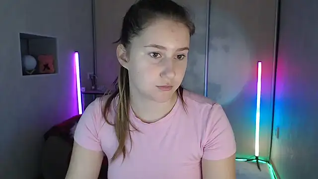 Milka_kamila 现场XXX聊天