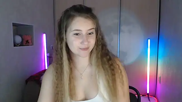 צ'אט XXX בשידור חי של Milka_kamila