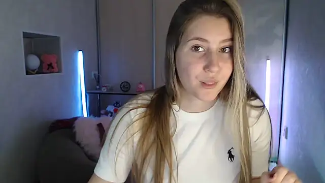 Milka_kamila Adlı Modelin Canlı XXX Sohbeti