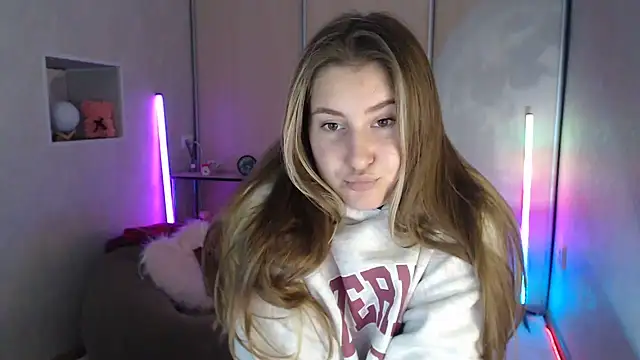 Milka_kamila Chat XXX live