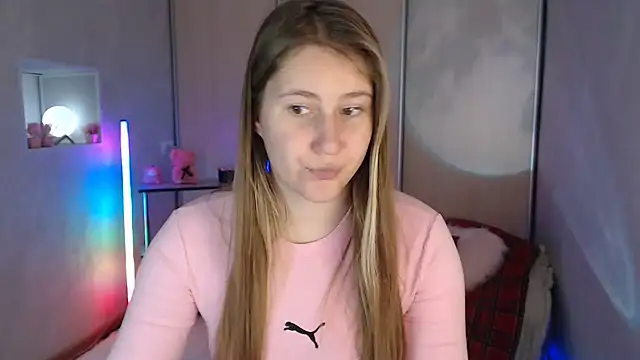 Milka_kamila webcam show