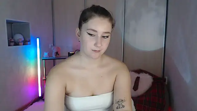 Milka_kamilan Webbikameraesitys