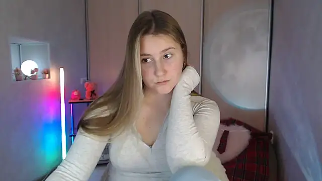 Milka_kamila's Webcam Show