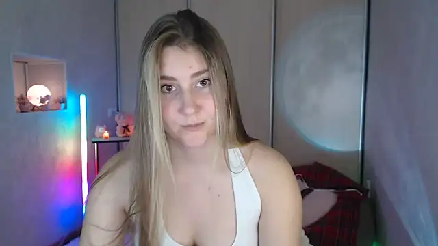 Milka_kamilan Webbikameraesitys