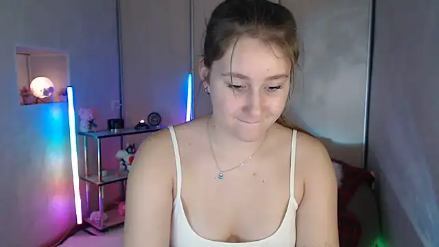 Milka_kamilan Webbikameraesitys