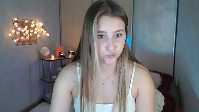 Milka_kamilan Webbikameraesitys