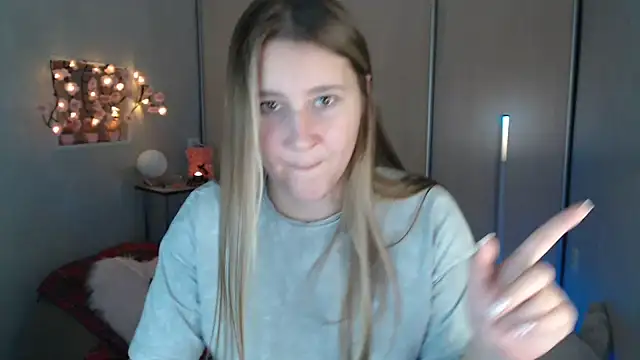 Pokazy przed kamerką – Milka_kamila