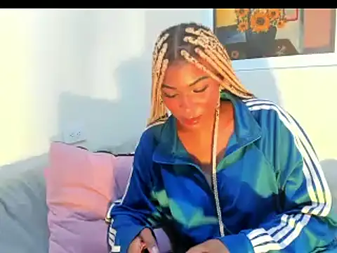 SophiaBloss élő XXX-chatje