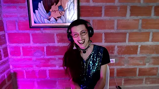 Moira-Hot's Webcam Show