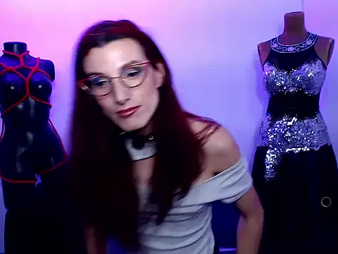 Moira-Hot Show in webcam