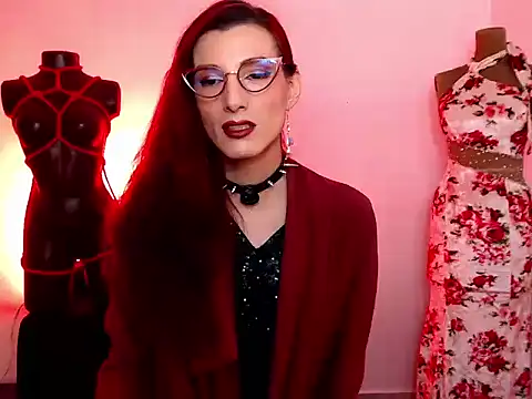 Webkamerová show Moira-Hot
