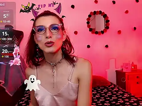 Moira-Hot Show in webcam