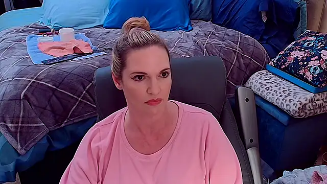 Chatroom XXX en direct de ninajaymes