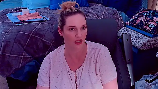 แชท XXX สดของ ninajaymes