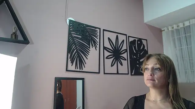 Show Webcam de amara_rousse1