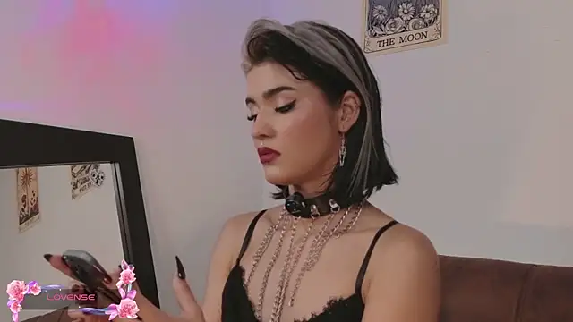 La_Diabla_111_'s Live XXX Chat