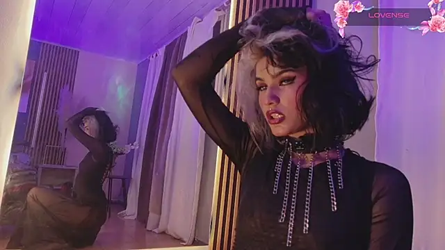 แชท XXX สดของ La_Diabla_111_