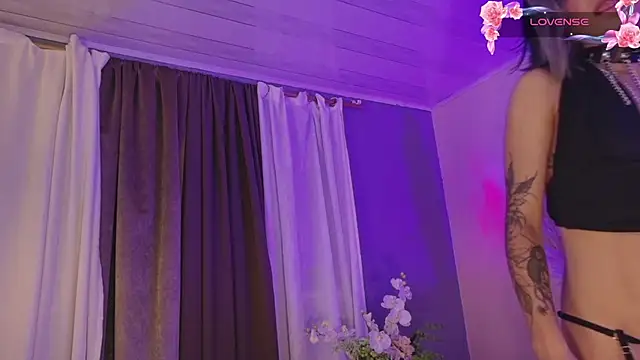 La_Diabla_111_'s Live XXX Chat