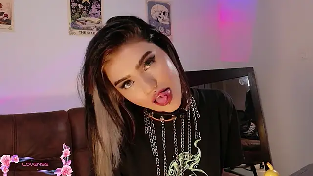 Czat XXX na żywo – La_Diabla_111_