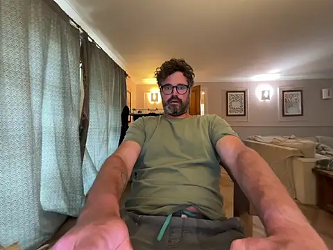 Вебкам-шоу CyprioteWhitefly