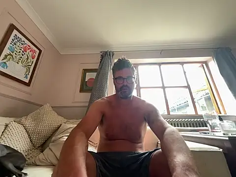 Вебкам-шоу CyprioteWhitefly