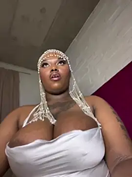 Show de webcam de QUEEN_NOBUHLE_FEMDOM_777