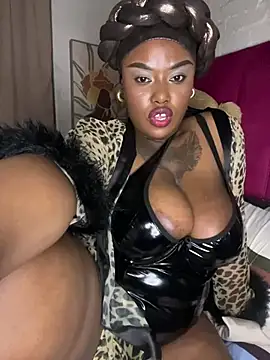 QUEEN_NOBUHLE_FEMDOM_777 webcam show