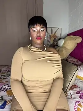 Show Webcam de QUEEN_NOBUHLE_FEMDOM_777