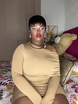 QUEEN_NOBUHLE_FEMDOM_777's Webcam Show