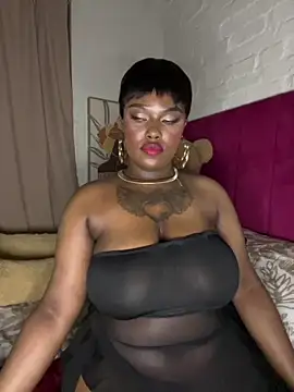 QUEEN_NOBUHLE_FEMDOM_777 Adlı Modelin Web Kamerası Şovu