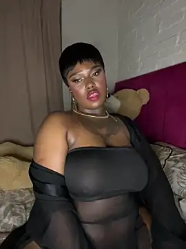 Show Webcam de QUEEN_NOBUHLE_FEMDOM_777