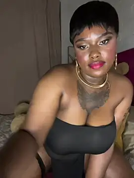 Show de webcam de QUEEN_NOBUHLE_FEMDOM_777
