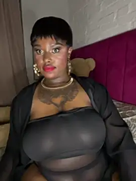 QUEEN_NOBUHLE_FEMDOM_777: вебкам-шоу
