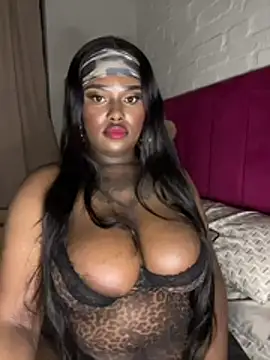 QUEEN_NOBUHLE_FEMDOM_777's Webcam Show