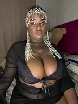 QUEEN_NOBUHLE_FEMDOM_777 在線直播表演